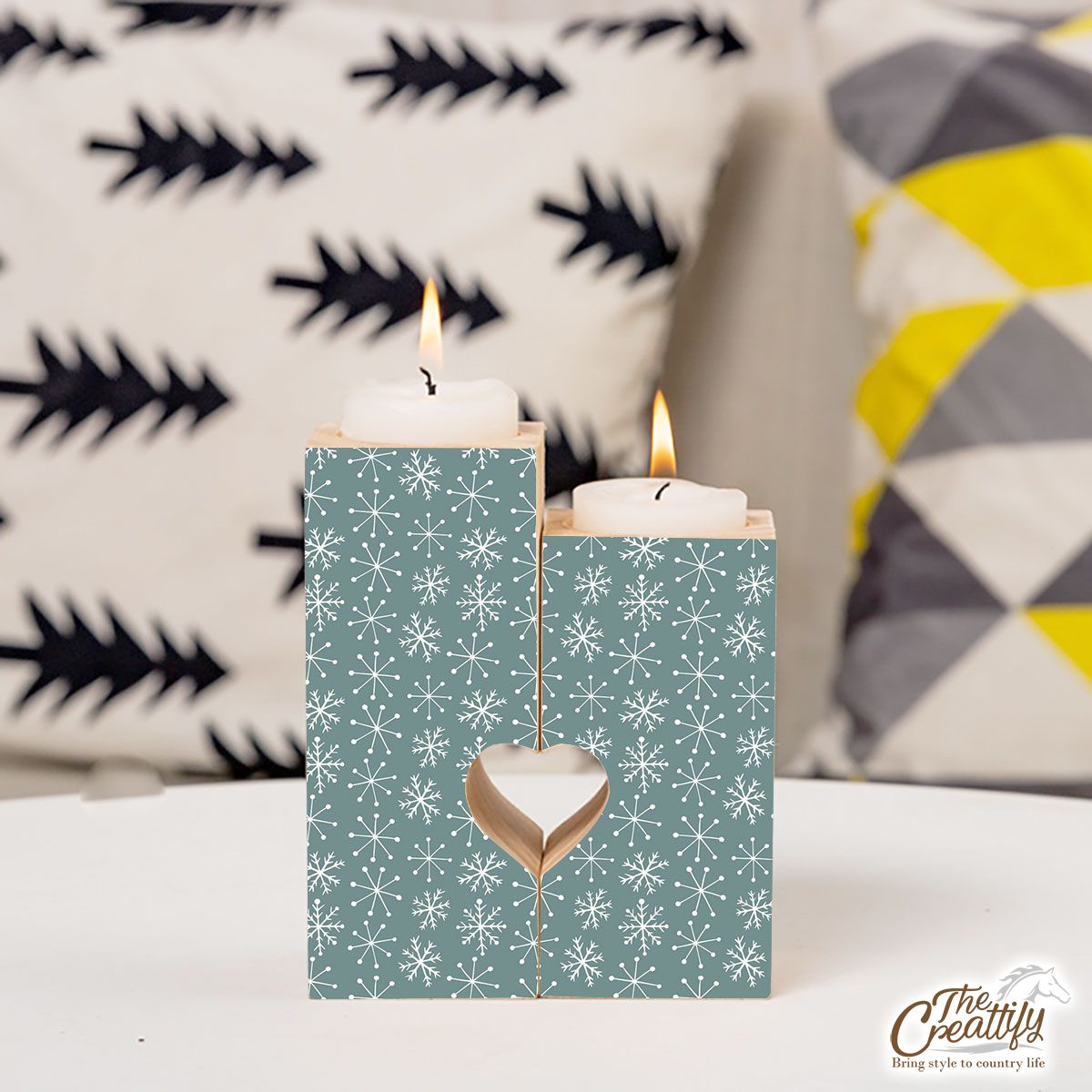 White Snowflake Seamless Pattern Heart Wooden Candlestick | Wooden