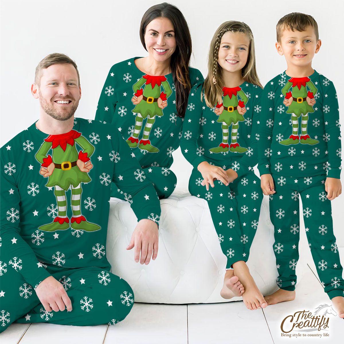 White And Dark Green Snowflake With Christmas Star Customized Pajamas