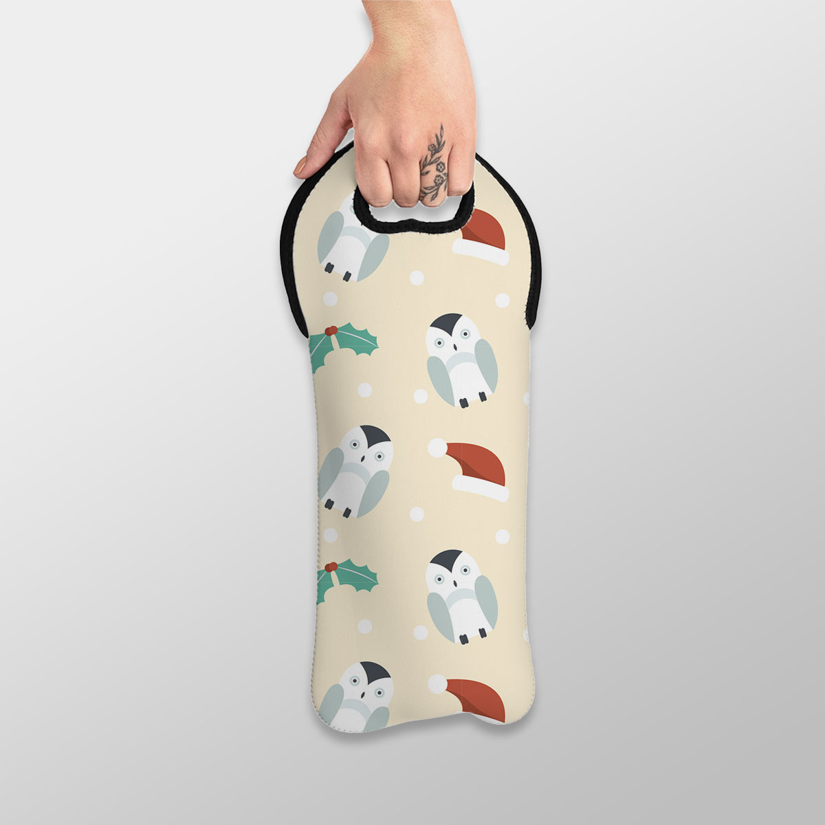 Christmas Penguins, Holly Leaf On Light Yellow Background Wine Tote Bag