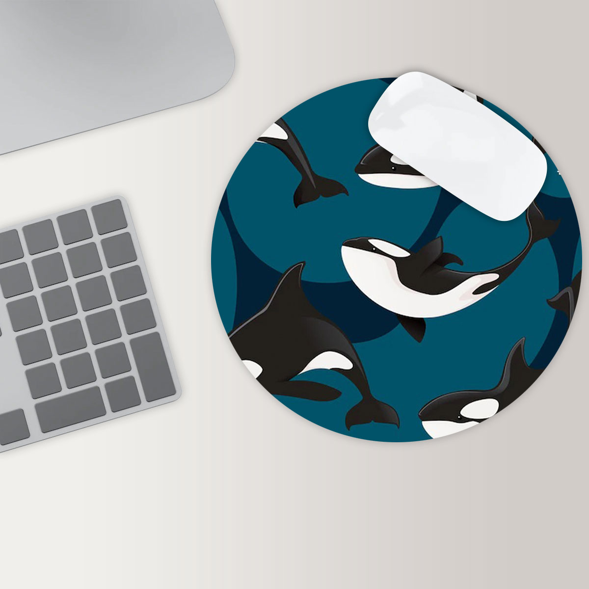Deap Ocean Orca Round Mouse Pad