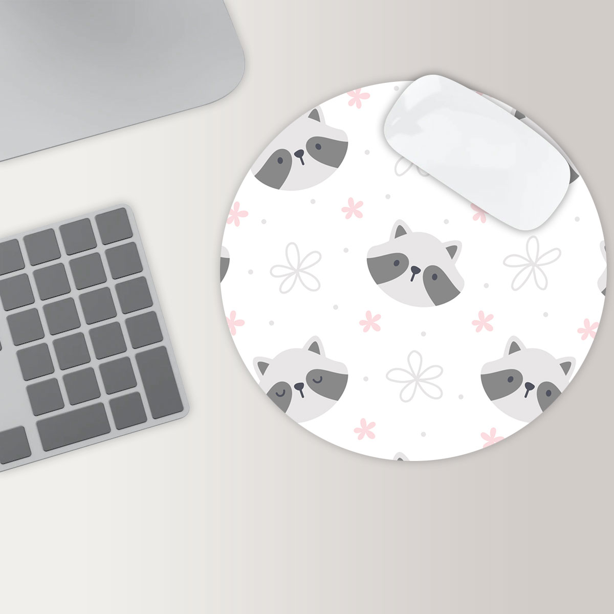 Gray Raccoon Face Round Mouse Pad