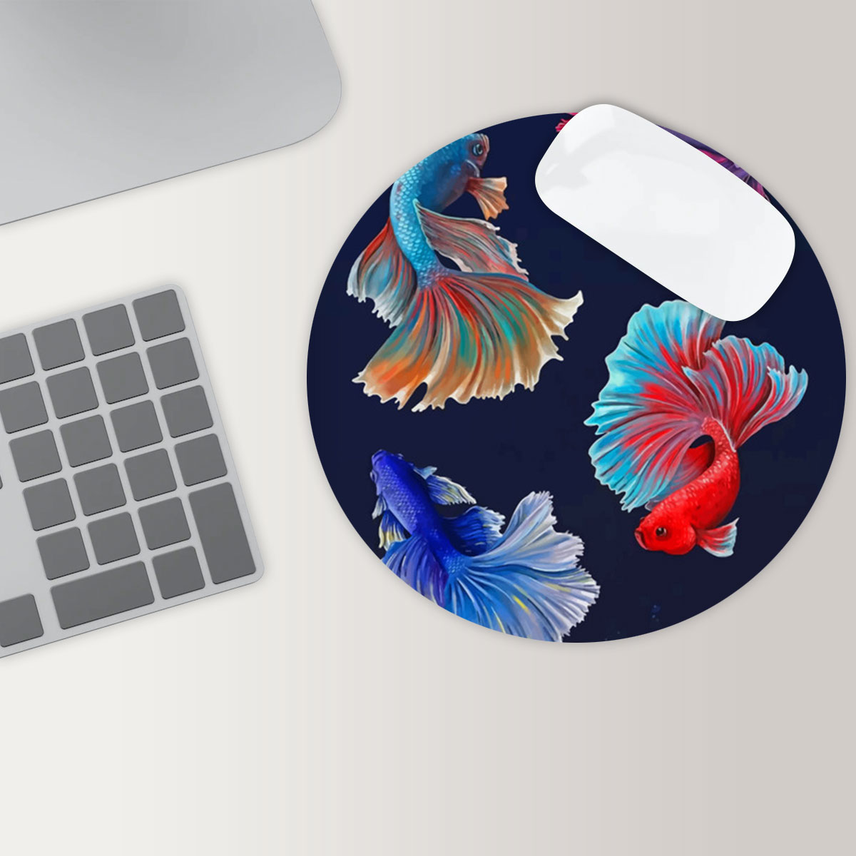 Iconic Four Betta Fish Round Mouse Pad