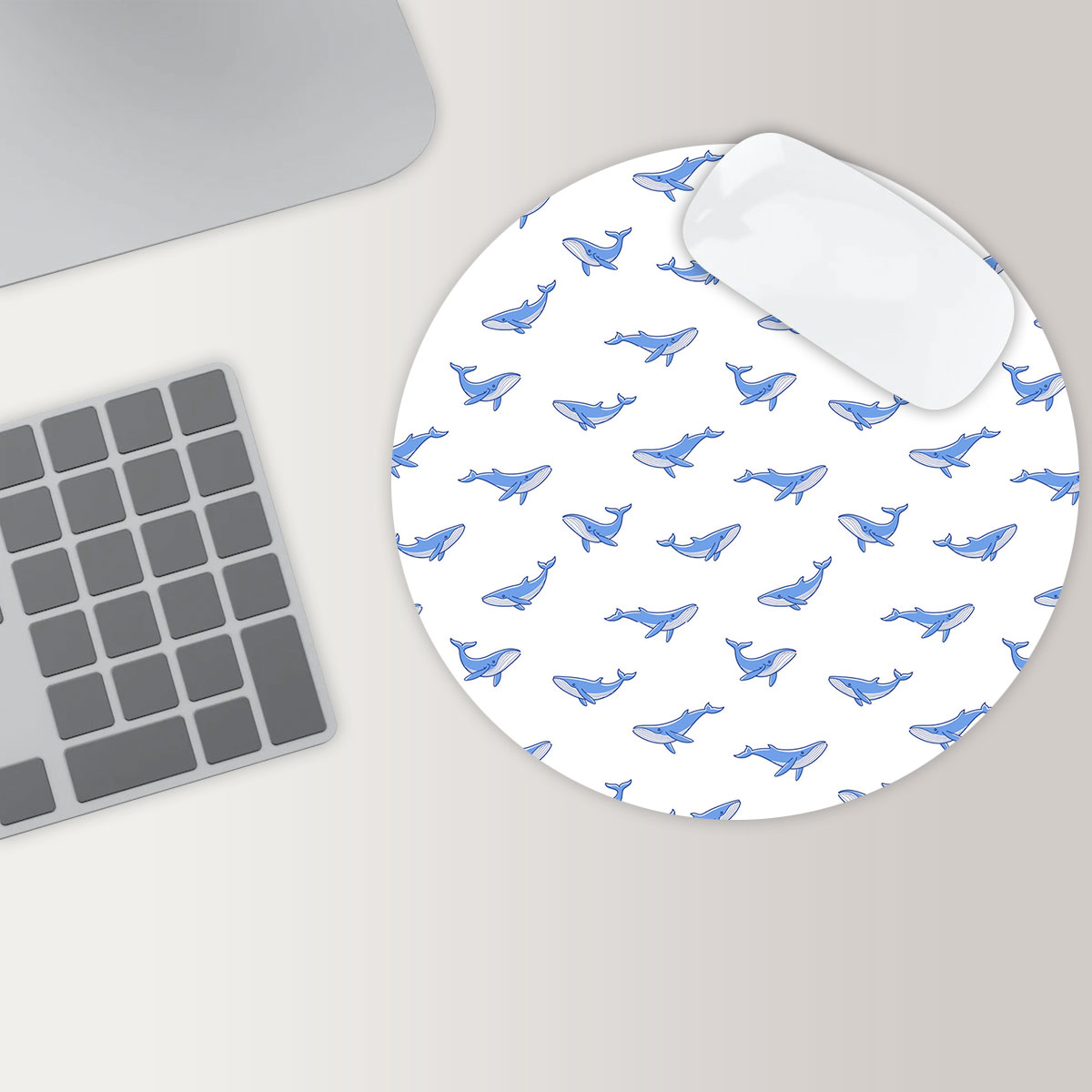 Lovely Blue Whale On White Round Mouse Pad