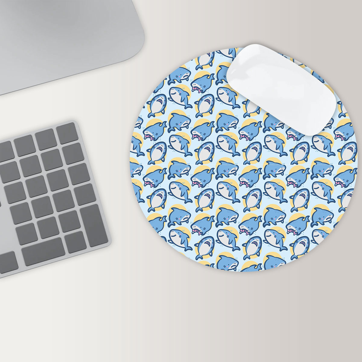 Lovely Great White Shark Round Mouse Pad