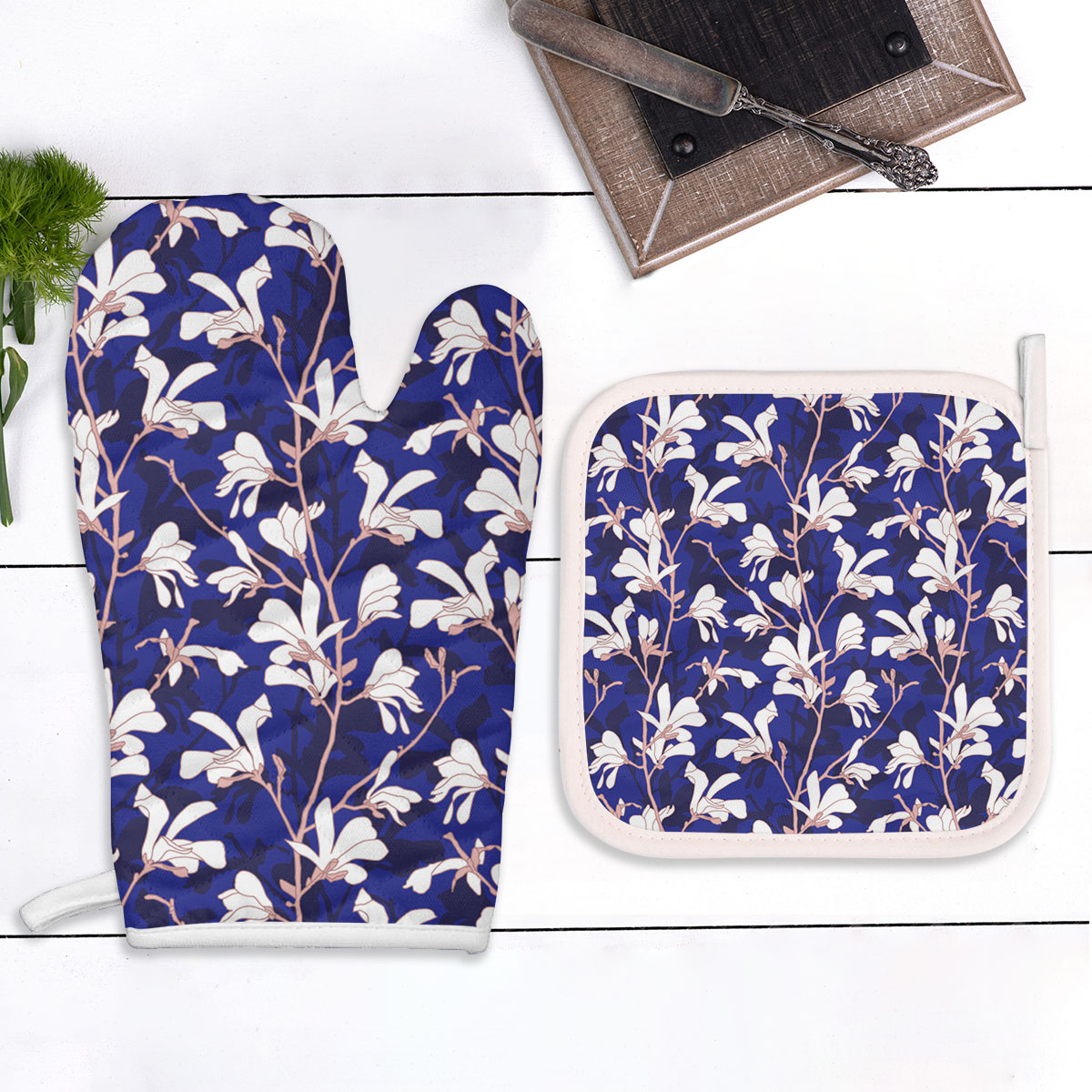 Blue Floral Background With White Magnolia Flower Oven Mitts Pot Holder Set