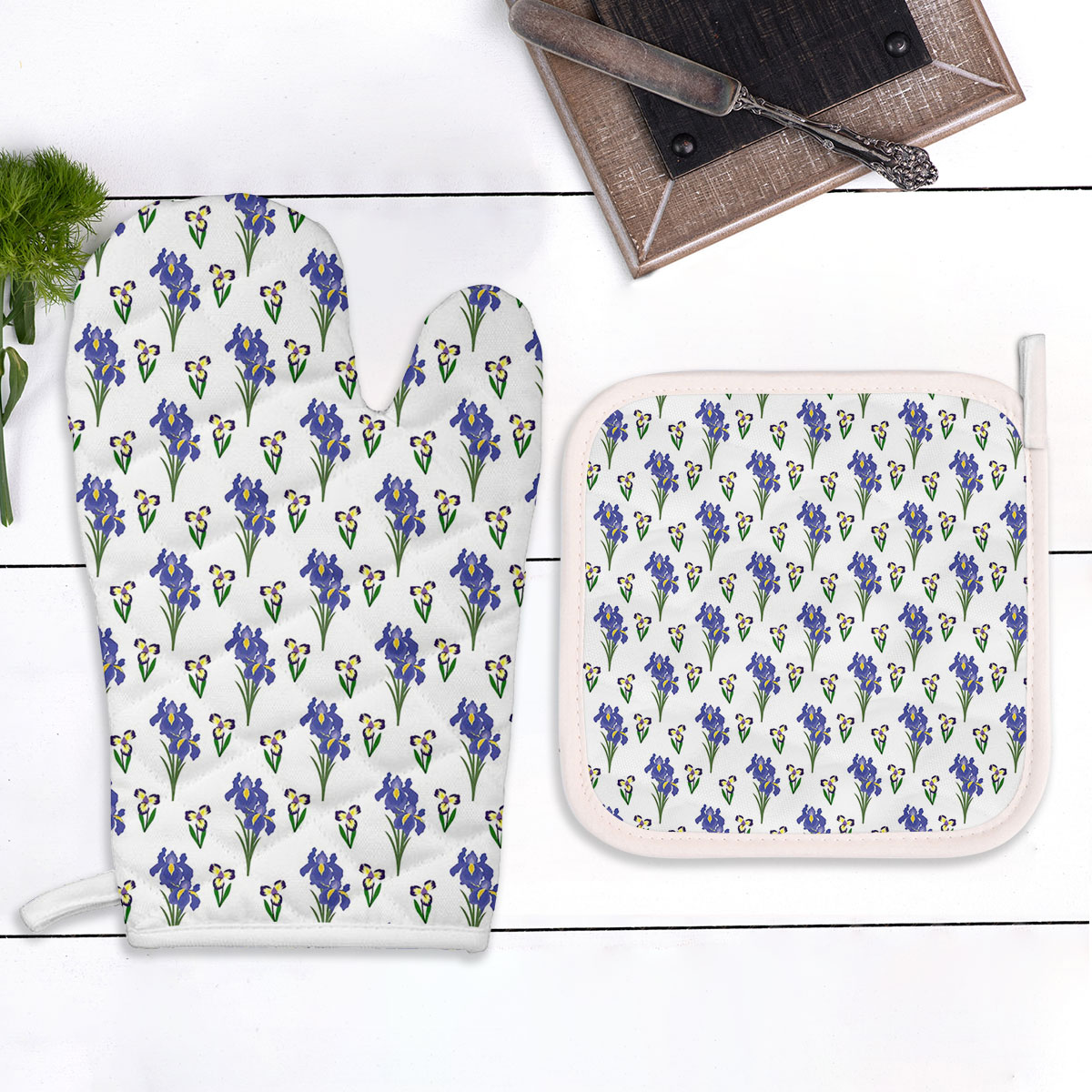 Iris Flower And Leaf Seamless Pattern Oven Mitts Pot Holder Set