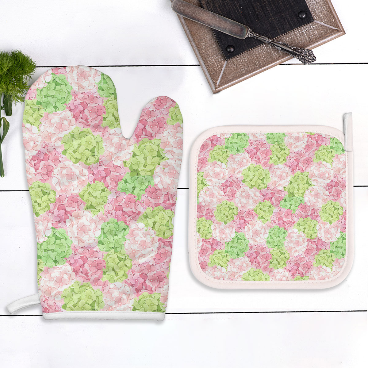 Pink And Green Hydrangea Flowers Oven Mitts Pot Holder Set