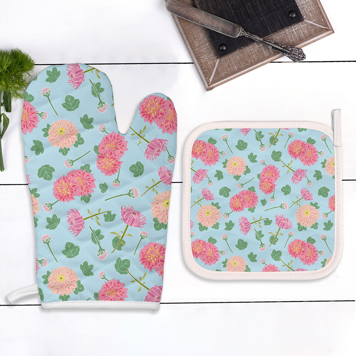 Pink Chrysanthemum Flowers And Leaves Oven Mitts Pot Holder Set