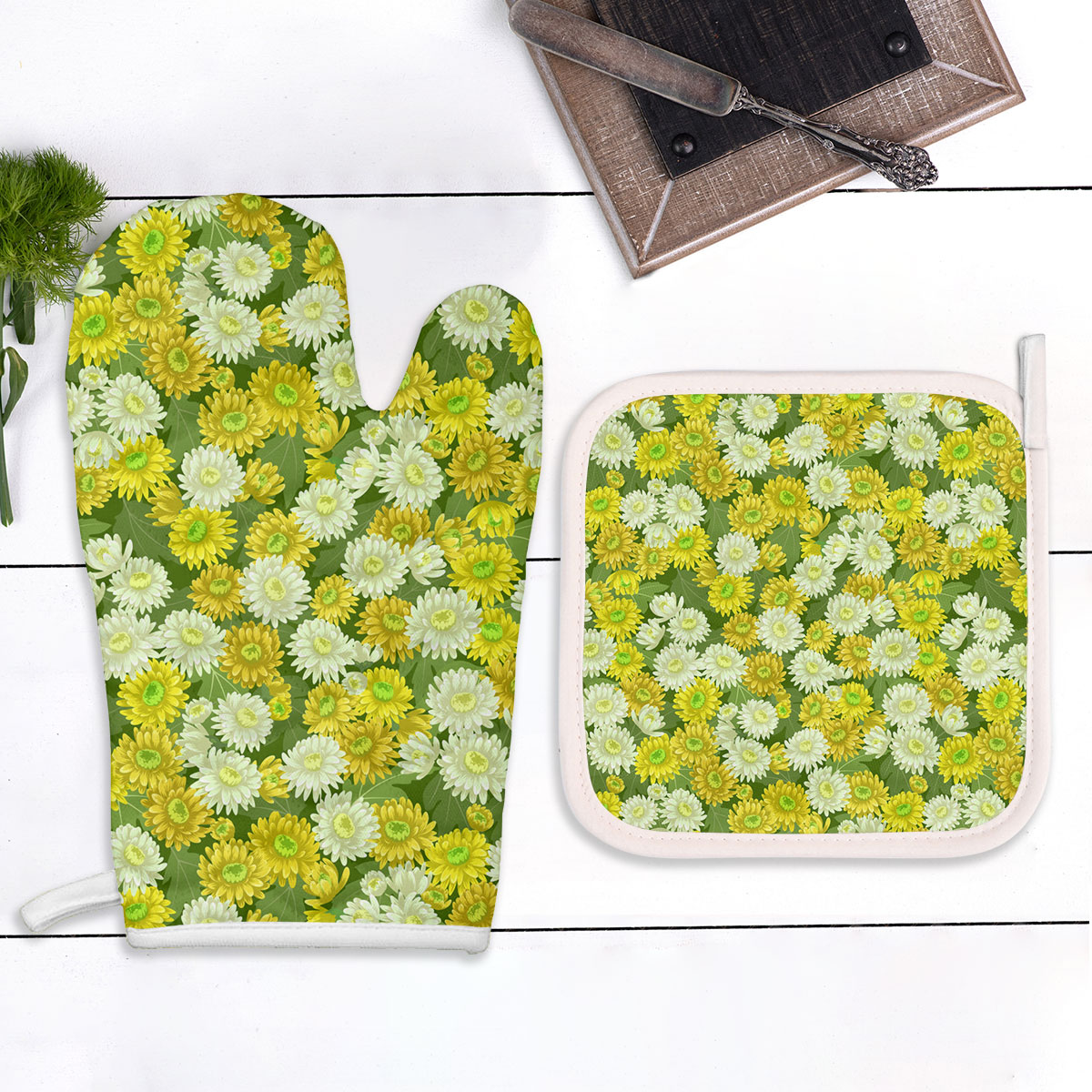 Seamless Yellow White Chrysanthemum Flowers Pattern Oven Mitts Pot Holder Set