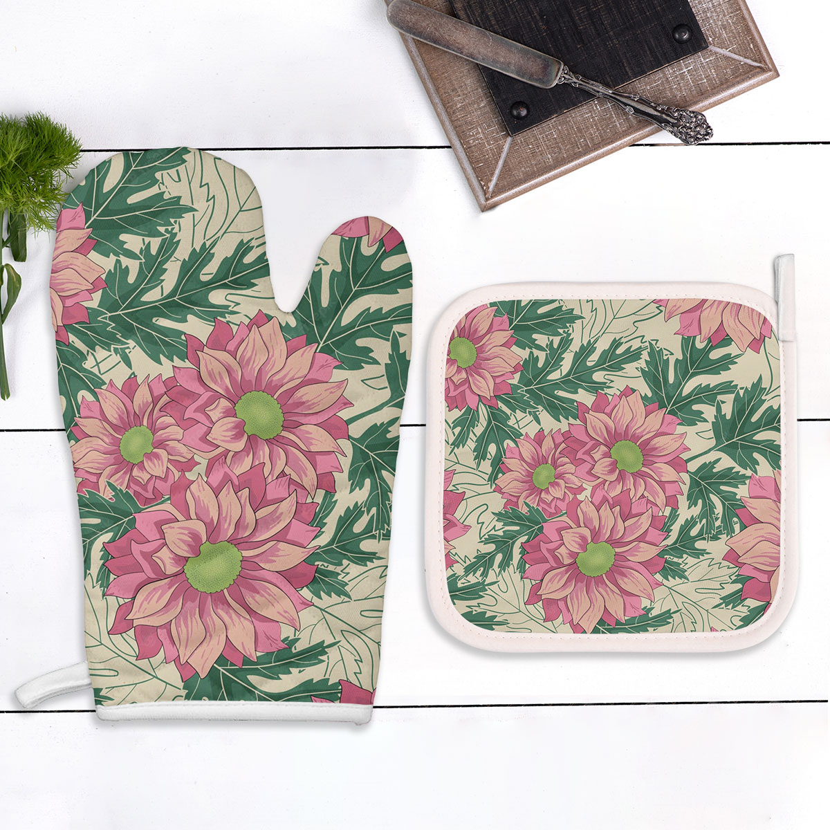 Vintage Chrysanthemum Flowers And Leaves Oven Mitts Pot Holder Set