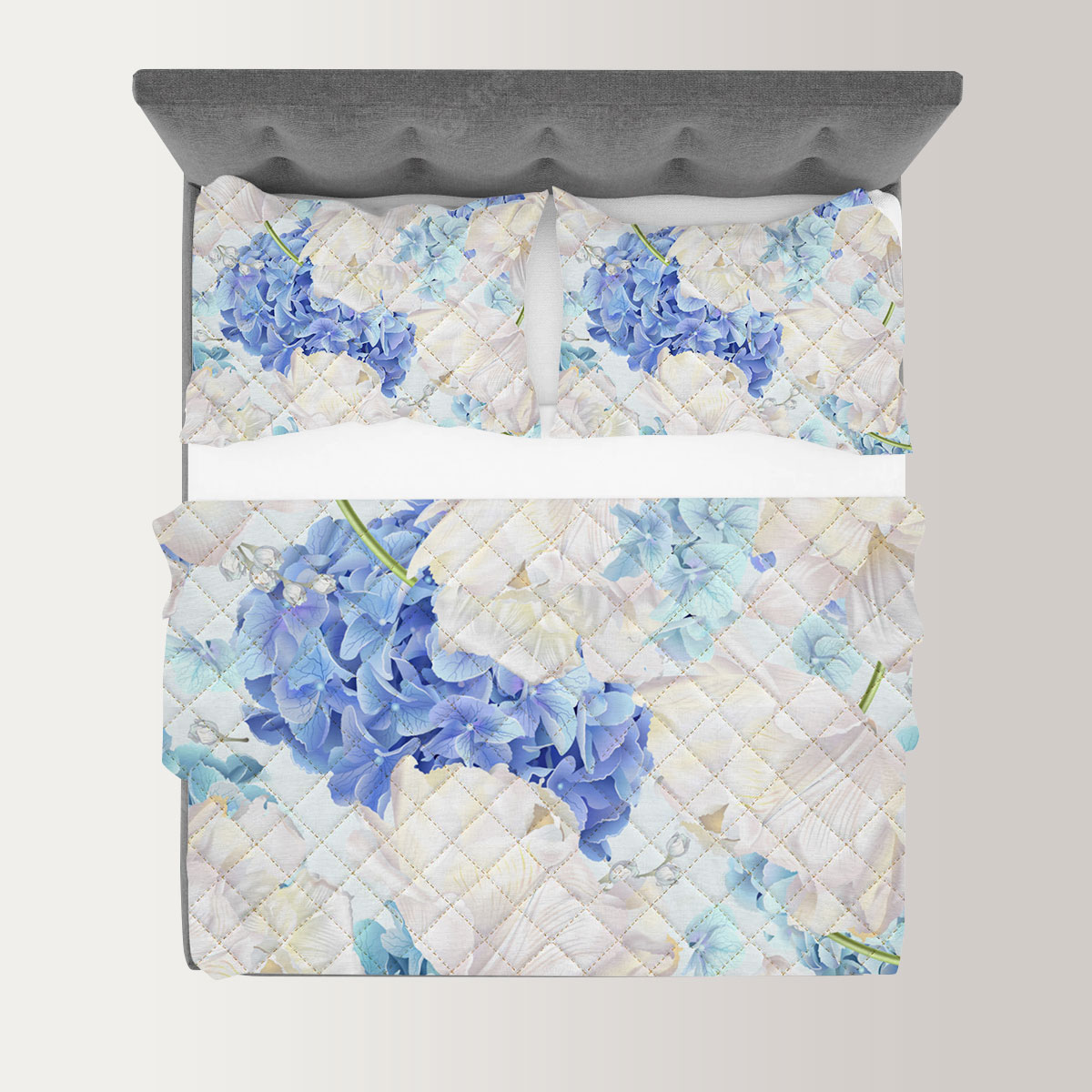 Blue And White Hydrangea Flowers On Blue Background Quilt Set