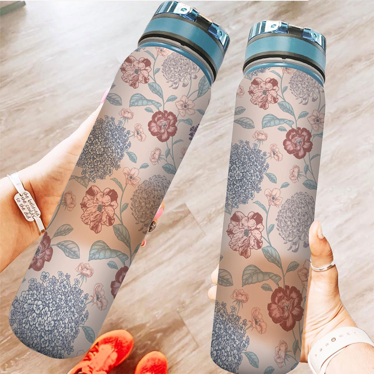 Retro Hydrangea Flower Tracker Bottle
