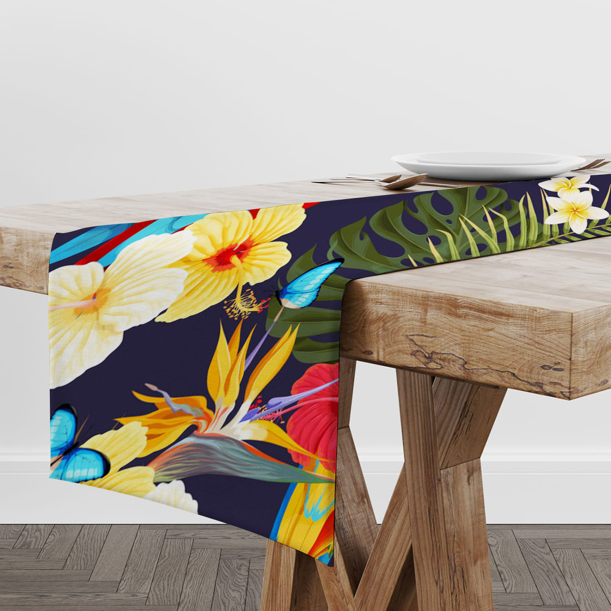 Parrot In The Jungle Table Runner