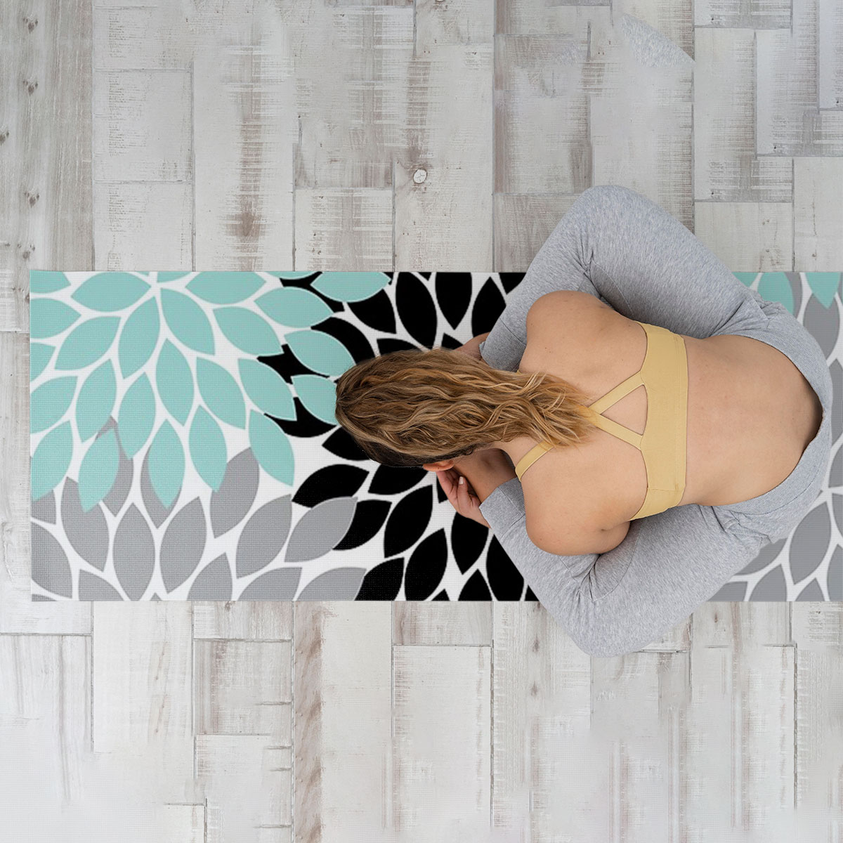 Multicolor Dahlia Yoga Mat