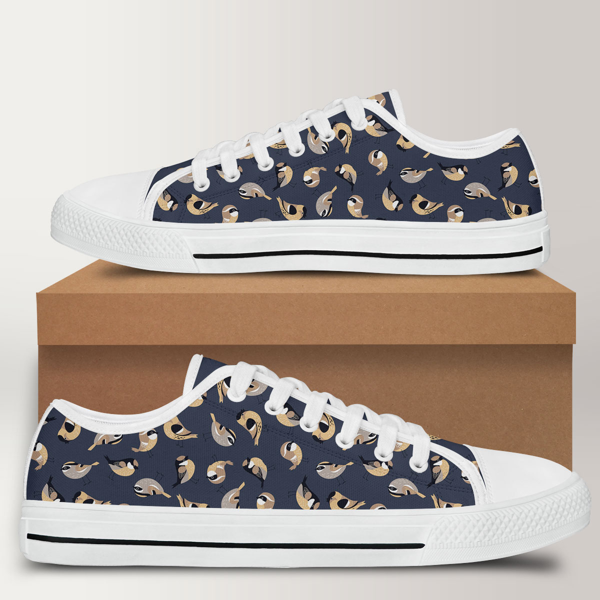 Coon Illustration Finch Low Top Shoes