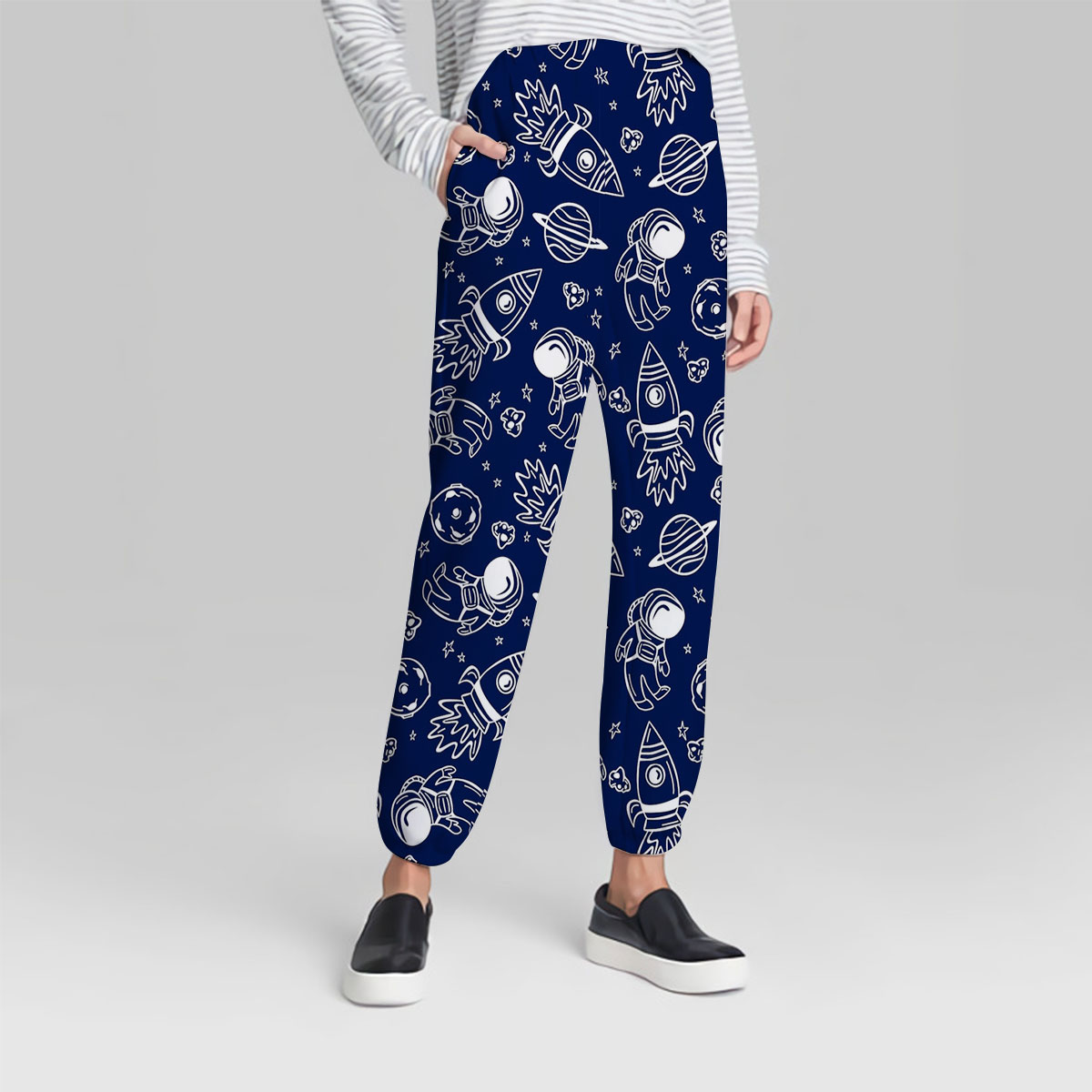 Astronaut in Doodle Style Sweatpant