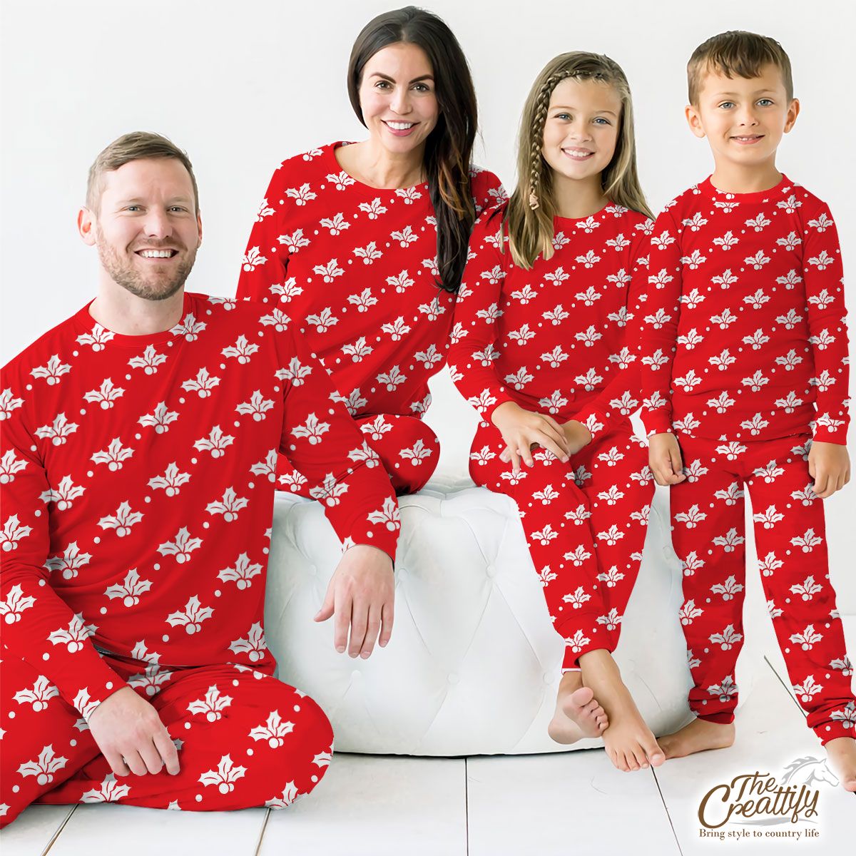 Christmas Seamless Holly Berry Pattern Pajamas