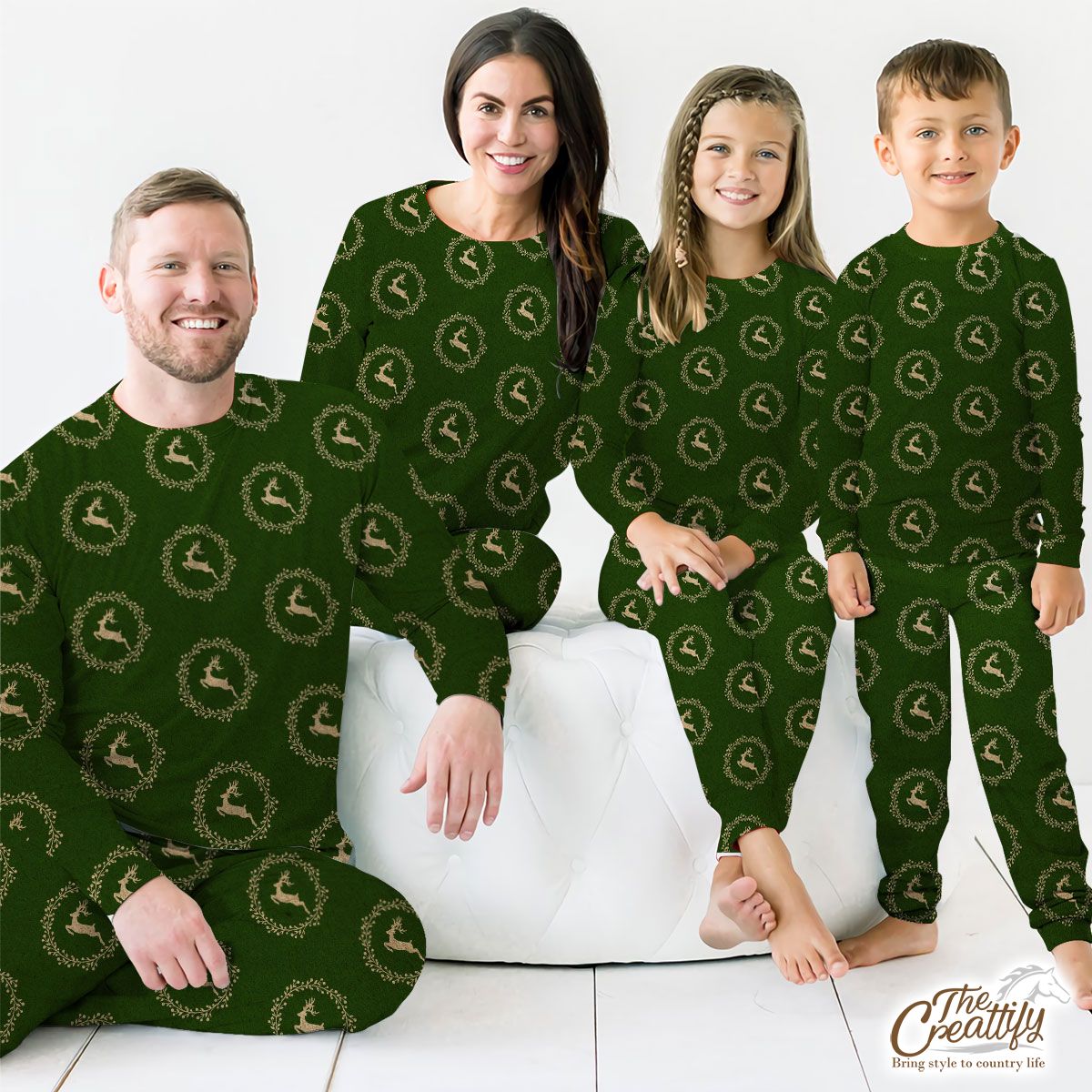 Vintage Green And Gold Reindeer With Christmas Wreath Pajamas