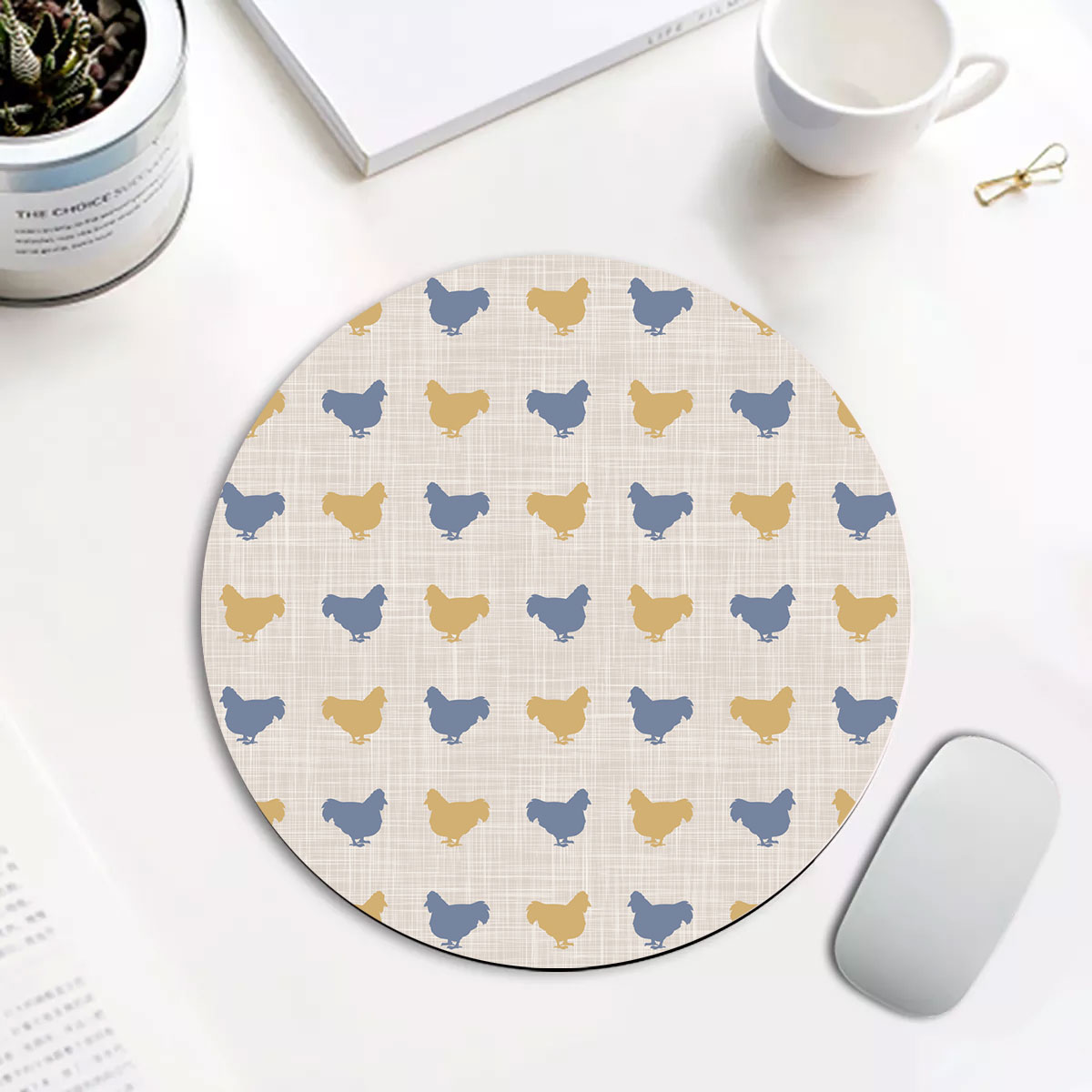 Hen Silhouette Pattern Round Mouse Pad