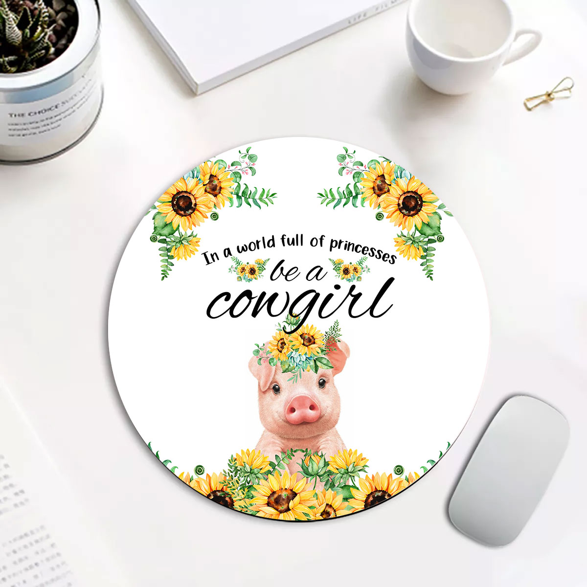 pig Be A Cowgirl Round Mouse Pad