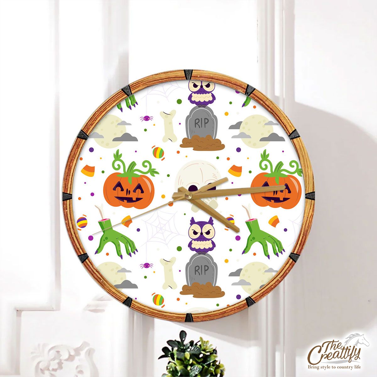 Creepy Hand, Skull and Tombstone, Halloween Horror Nights Light Wall Clock