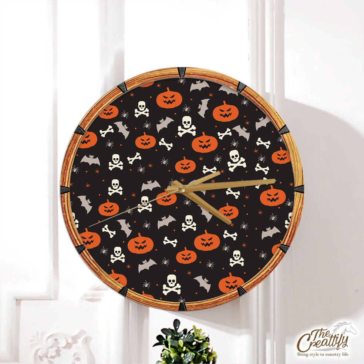 Cute Halloween Pumpkin Face, Jack O Lantern, Bats Wall Clock