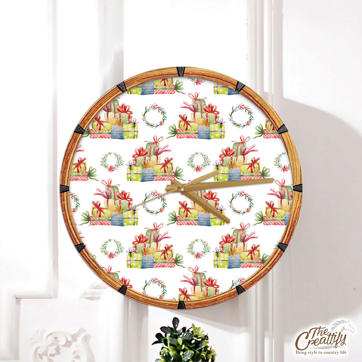 Christmas Gift, Christmas Wreath On White Background Wall Clock