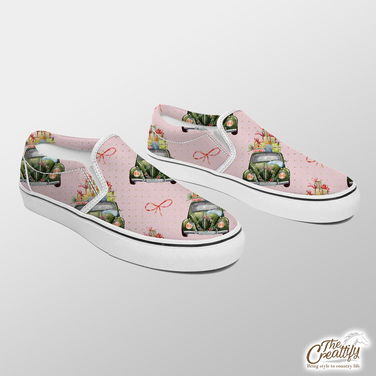 Christmas Car, Christmas Bow On Pink Background Slip On Sneakers