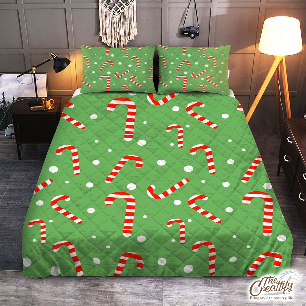 Candy Cane On Green And White Background Quilt Set