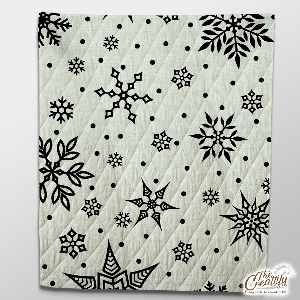 Black And White Snowflake Christmas Quilt