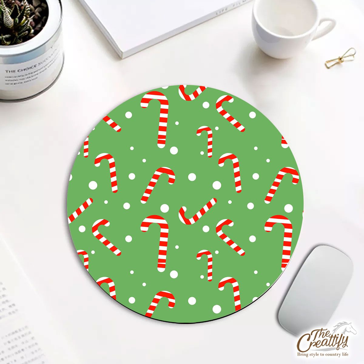 Candy Cane On Green And White Background Round Mouse Pad