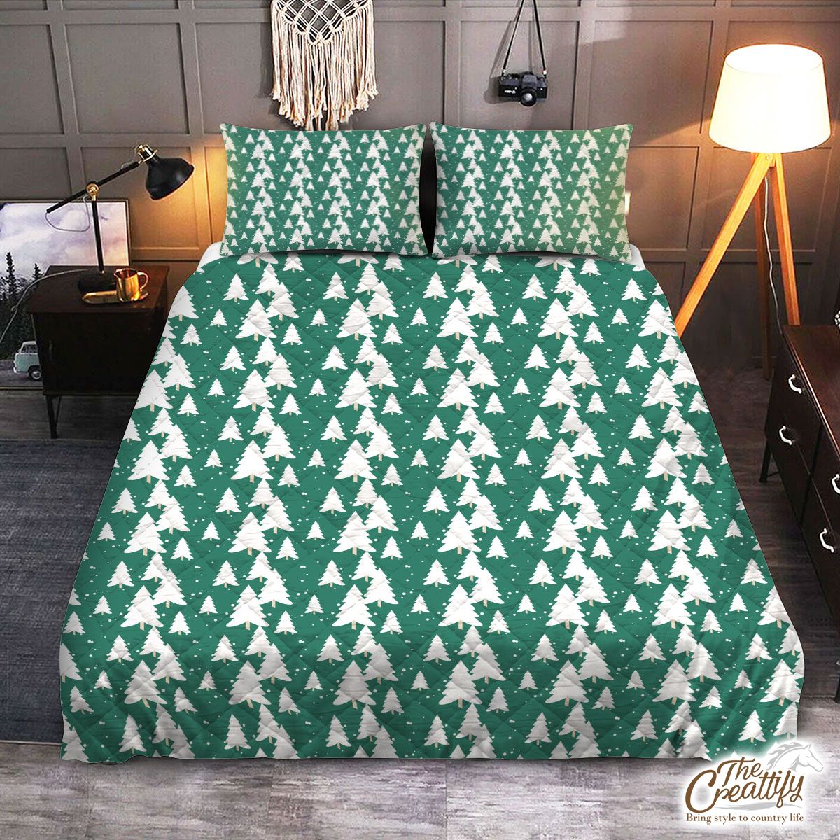 Green And White Christmas Tree Quilt Set