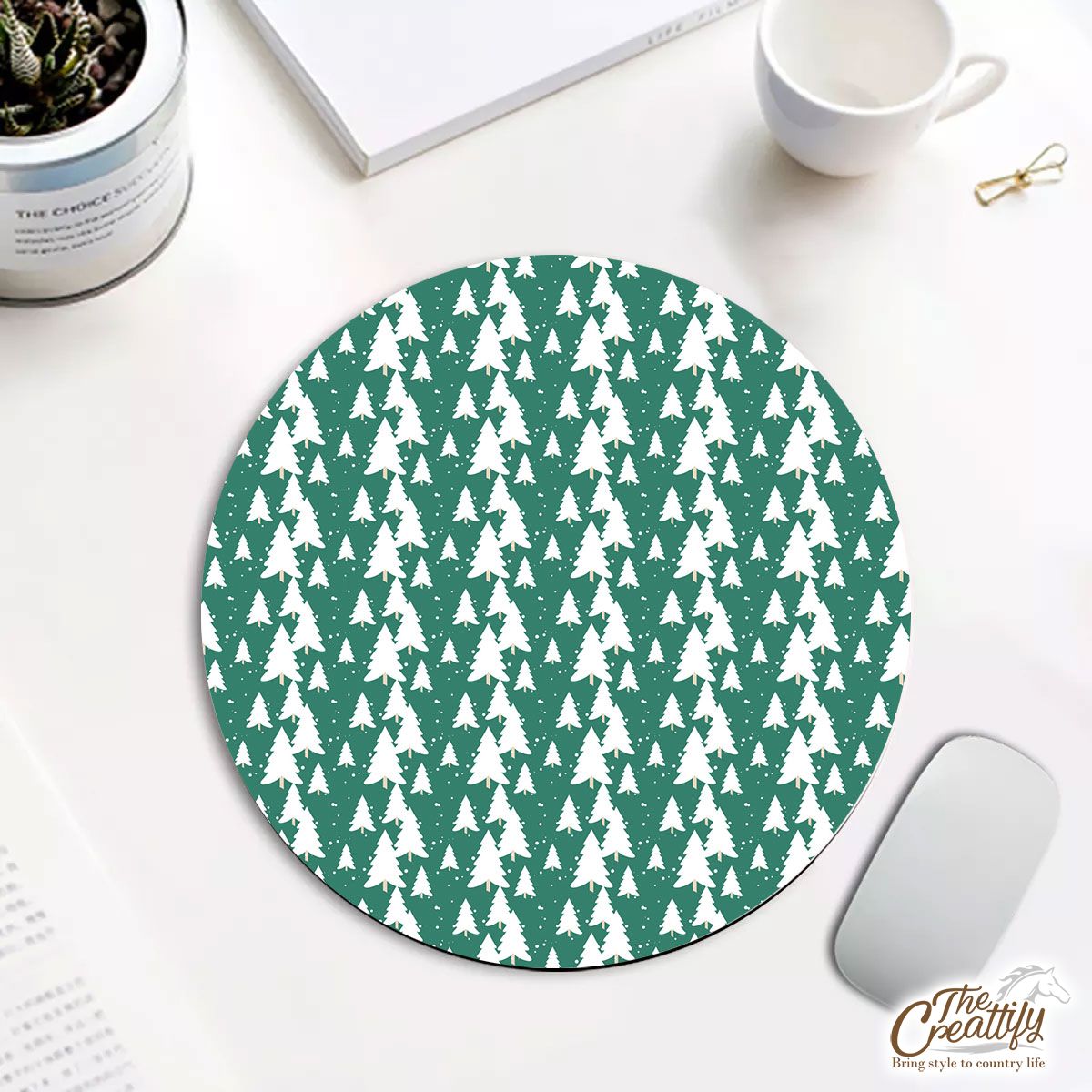 Green And White Christmas Tree Round Mouse Pad
