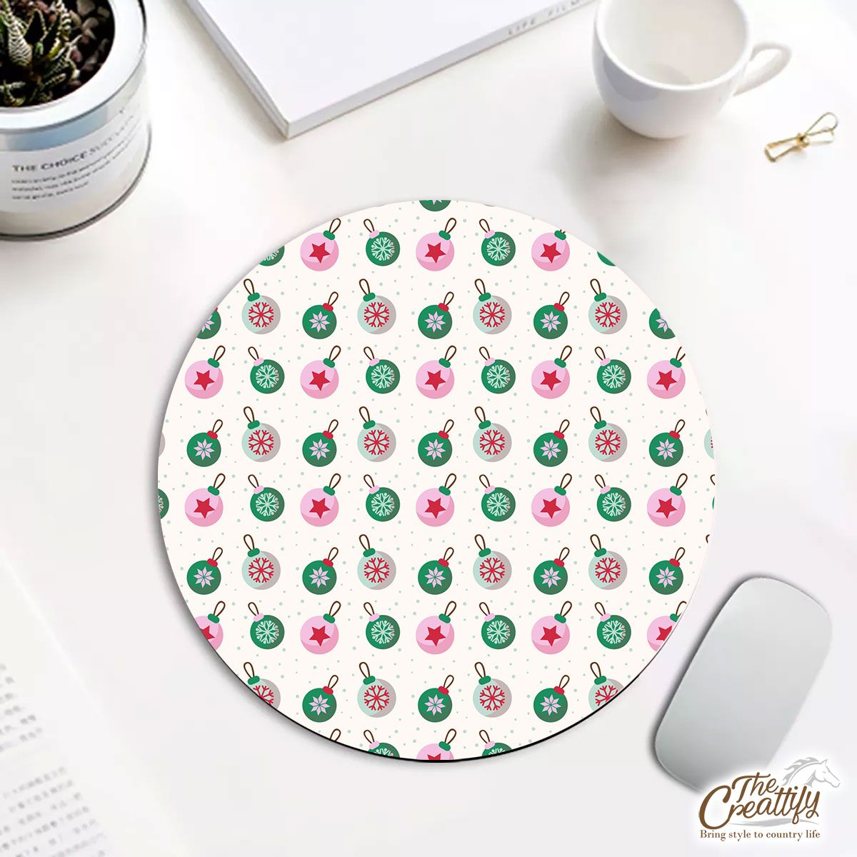 Green Pink And White Christmas Ball Pattern Round Mouse Pad