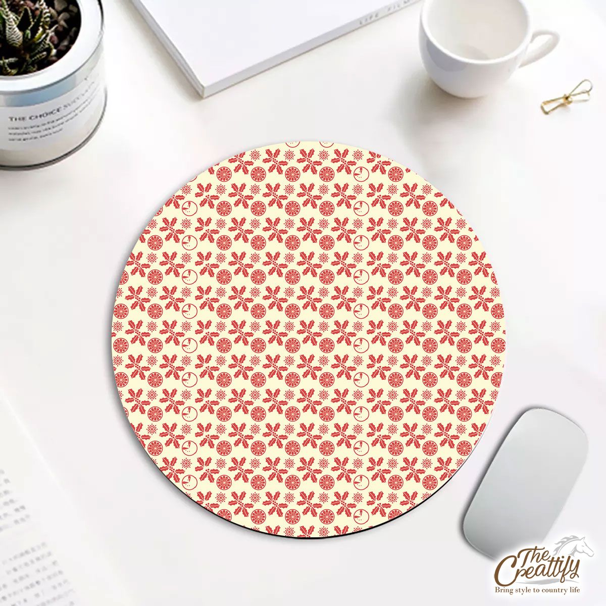 Red And Light Yellow Holly Leaf, Snow Flake Christmas Round Mouse Pad