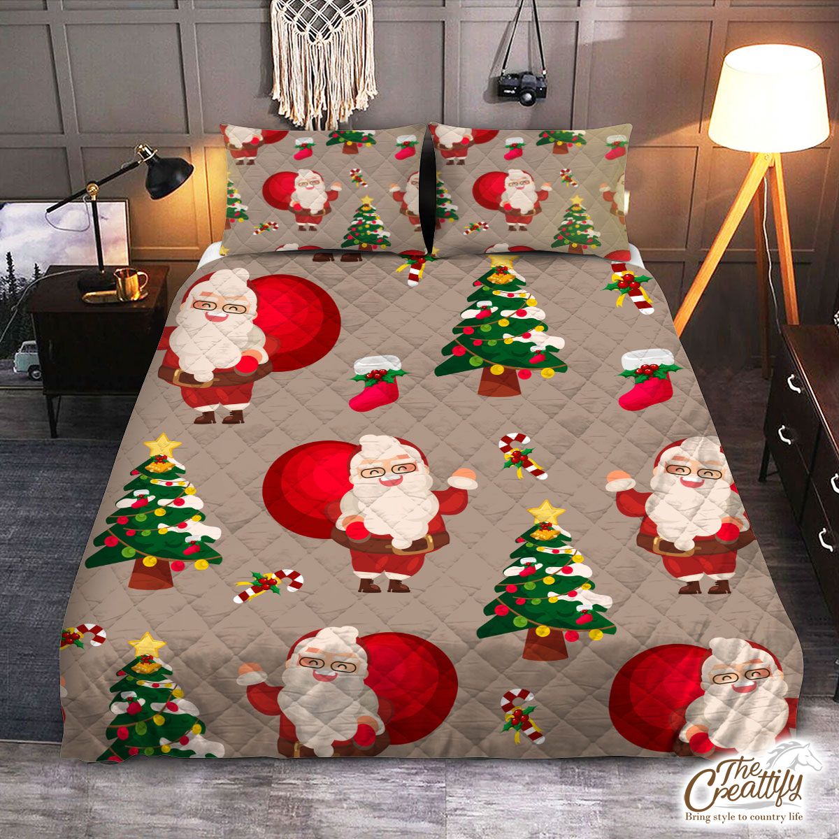 Santa Clause, Chritmas Tree, Candy Cane On Brown Background Quilt Set