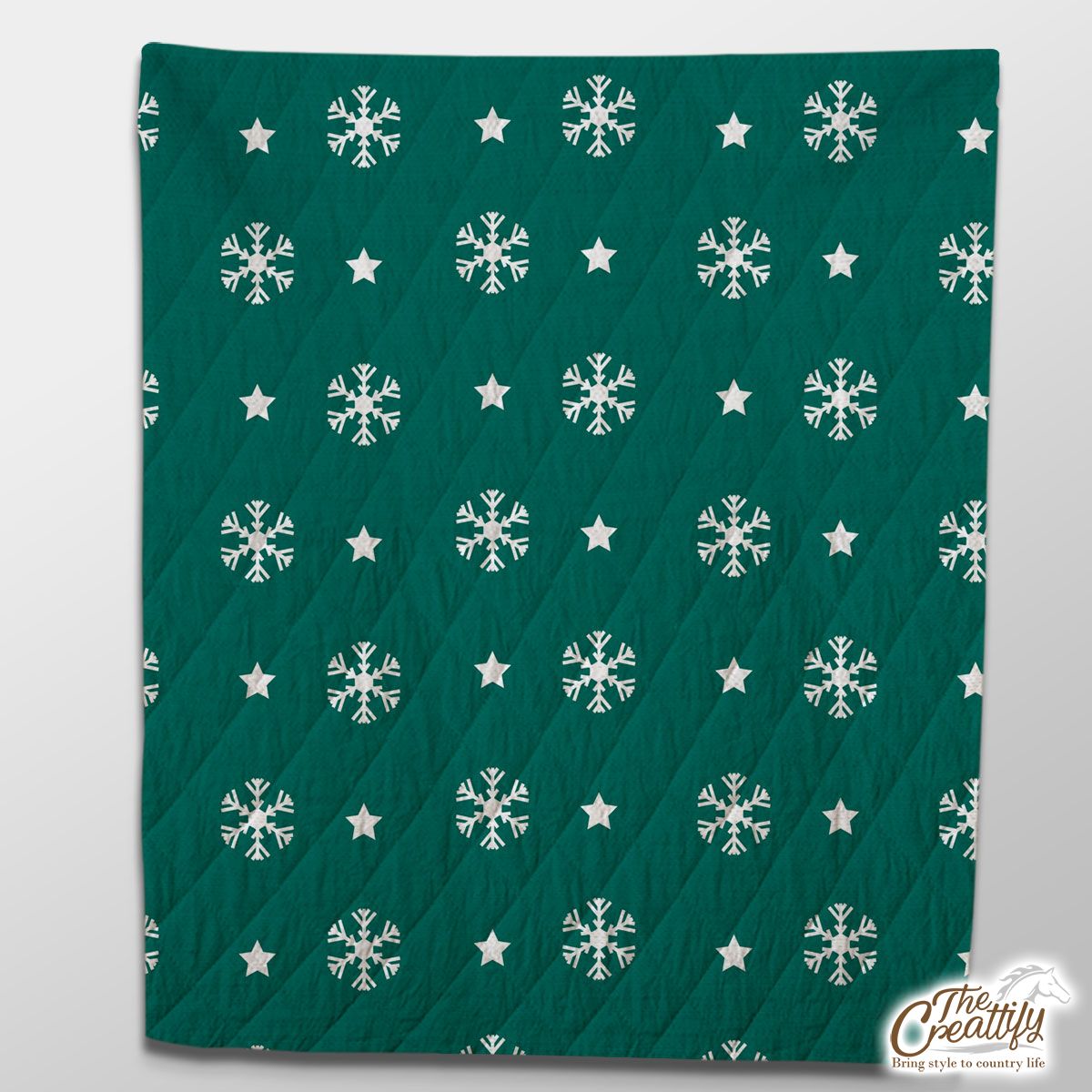 White And Dark Green Snowflake With Christmas Star Quilt
