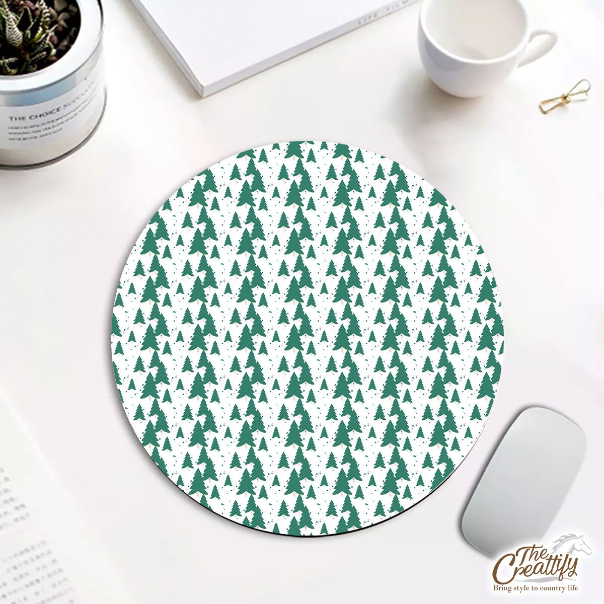 White And Green Christmas Tree Round Mouse Pad