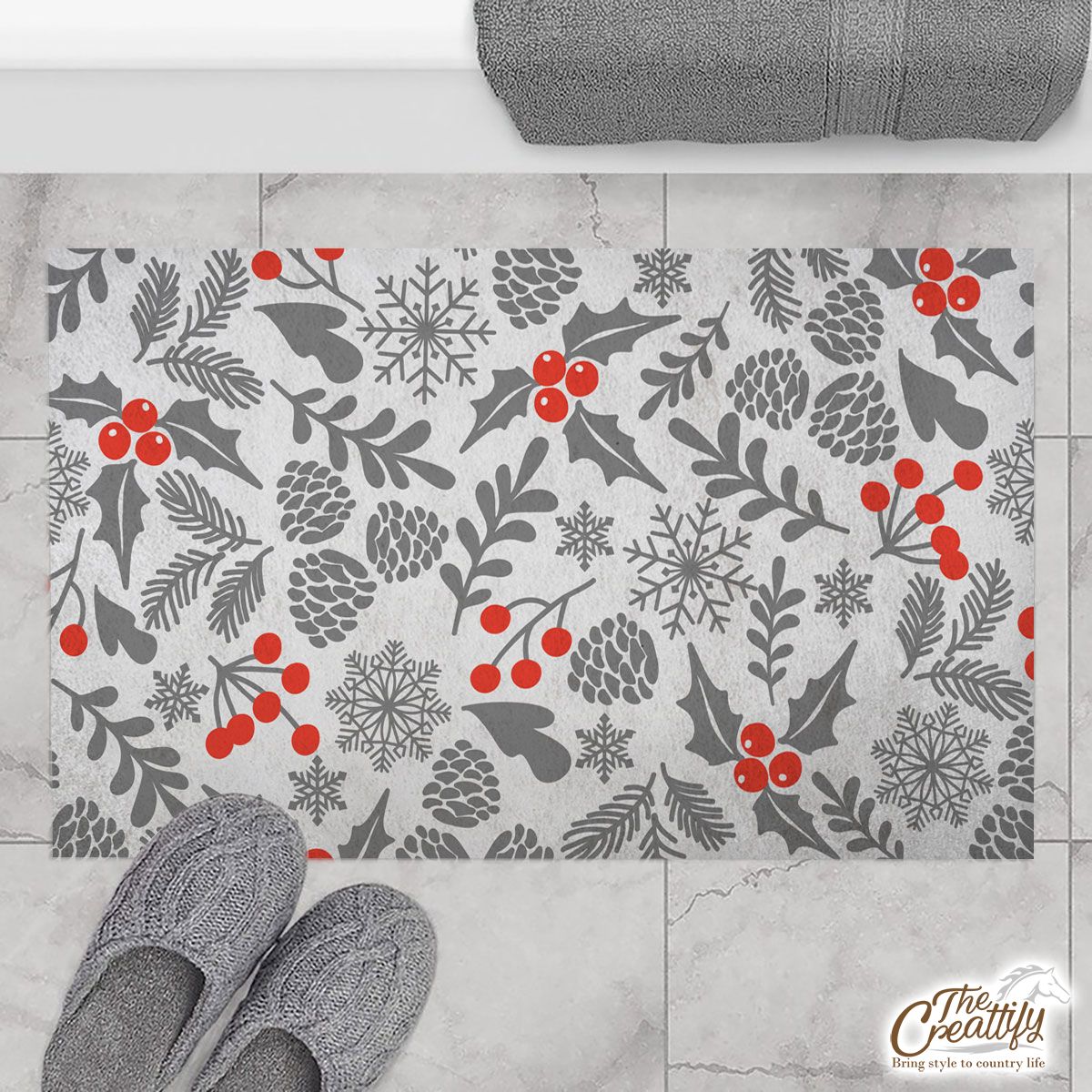 Holly Leaf With Red Berries And Pine Cone Pattern Doormat