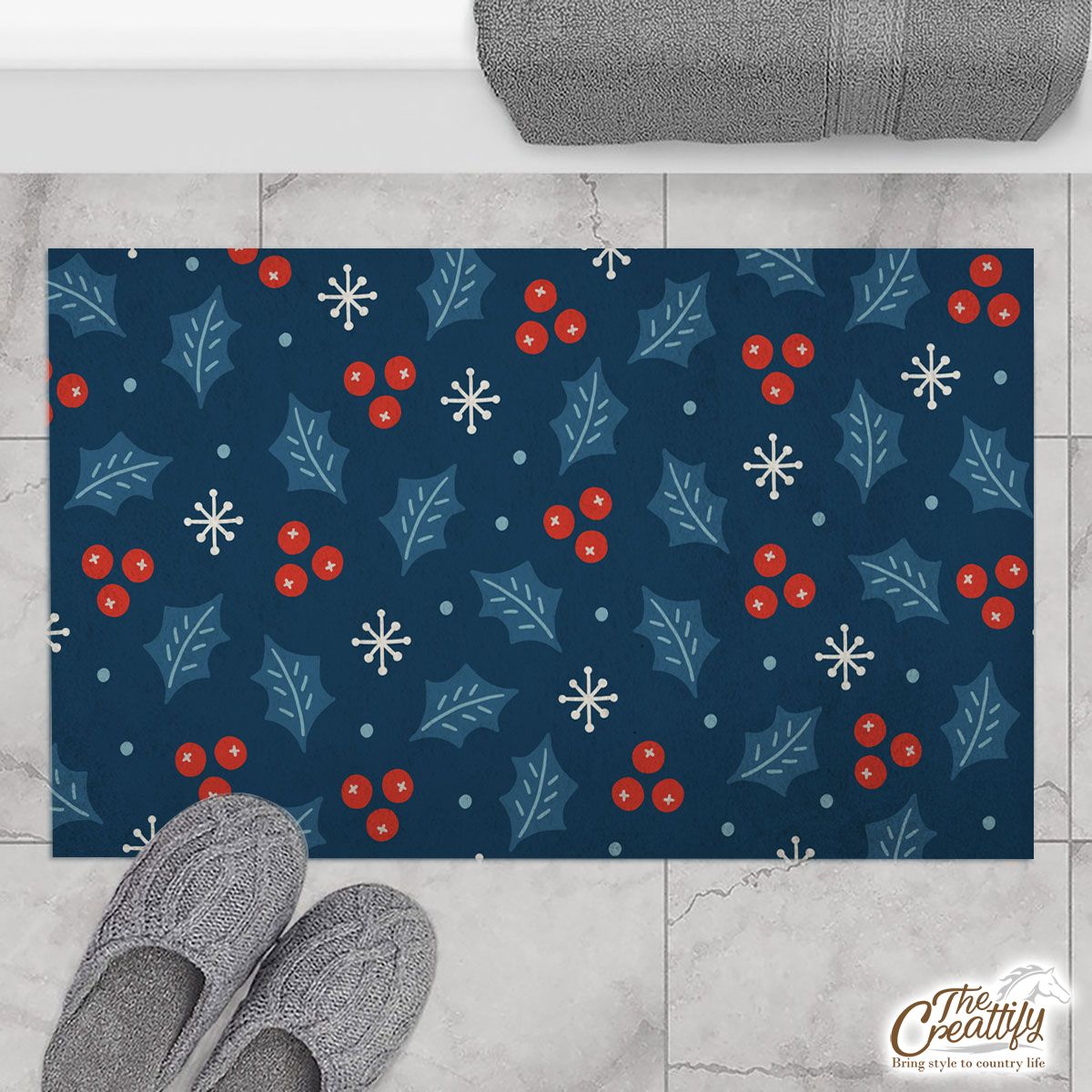 Snowflake And Holly Leaf Pattern Doormat