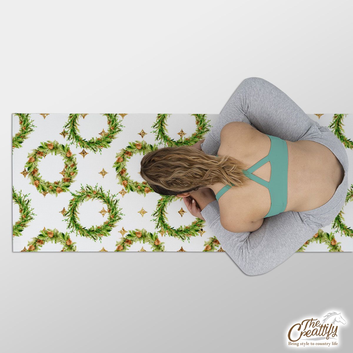 Christmas Wreath And Gold Star Pattern Yoga Mat