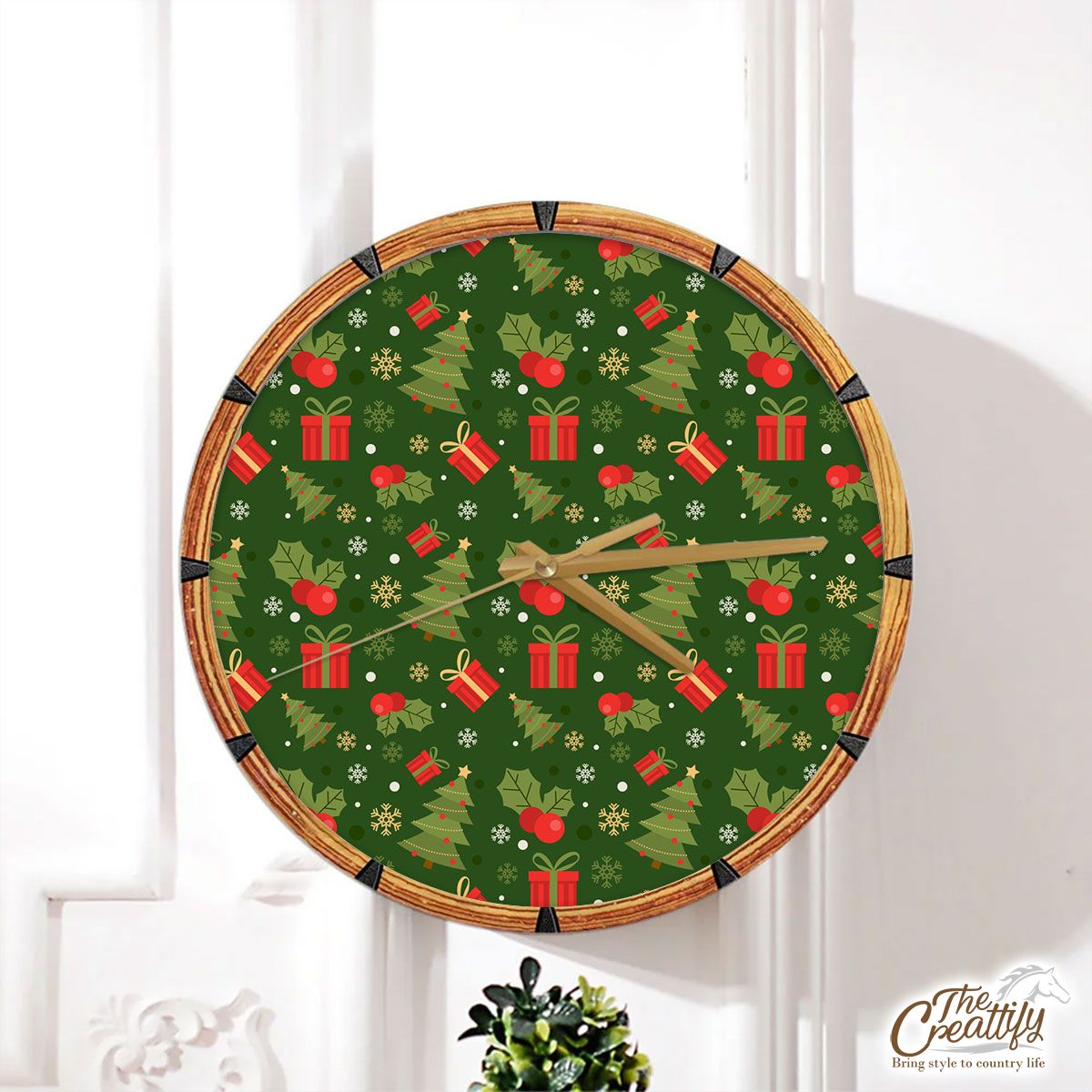 Christmas Tree With Holly Leaf And Presents Wall Clock