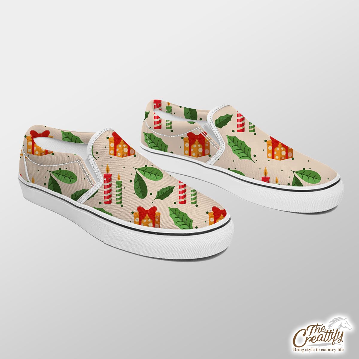 Christmas Gifts And Candles Pattern Slip On Sneakers