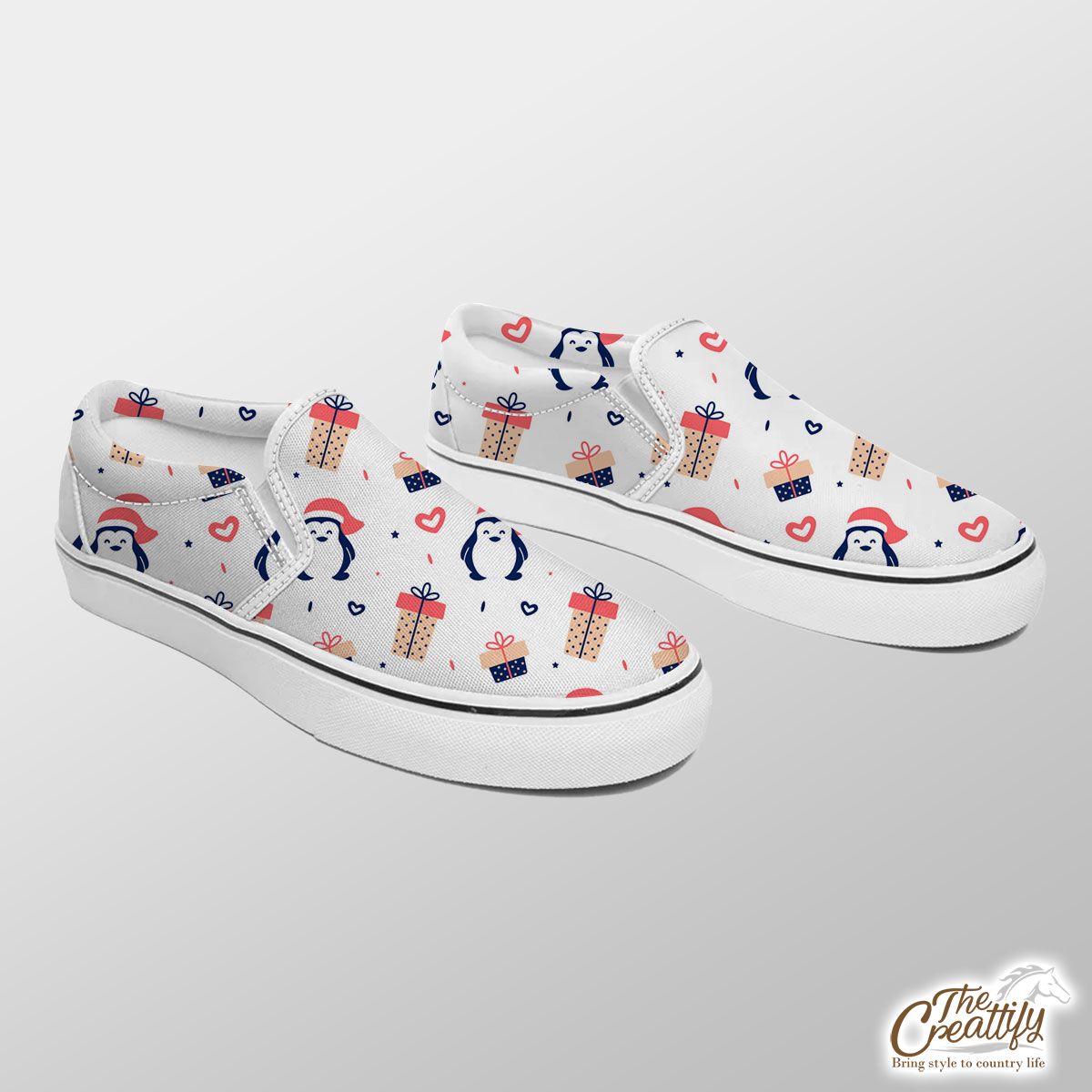 Penguin With Christmas Hat, Christmas Gifts Pattern Slip On Sneakers