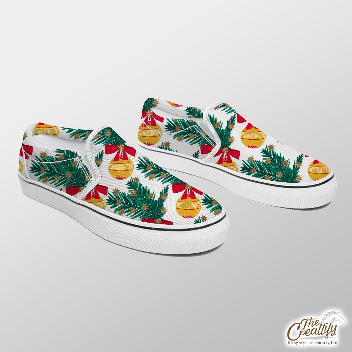 Christmas Balls With Pine Tree Branch Seamless Pattern Slip On Sneakers