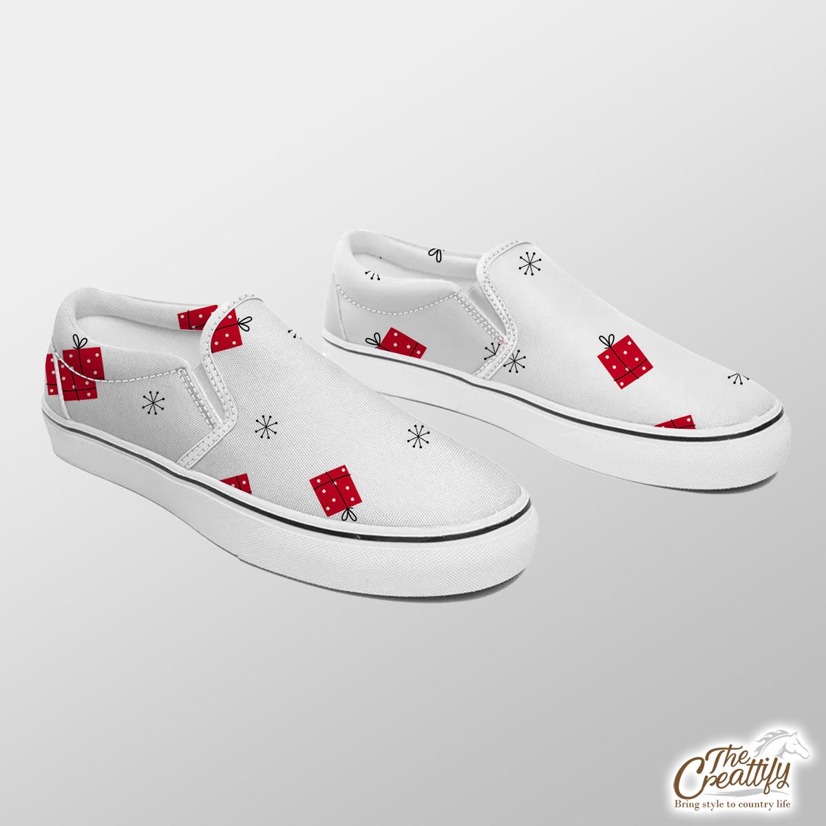Hand Drawn Christmas Gifts, Snowflake Clipart Seamless White Pattern Slip On Sneakers
