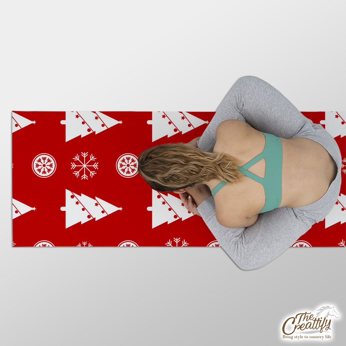 Pine Tree Decorated With Christmas Light And Snowflake Seamless Red Pattern Yoga Mat