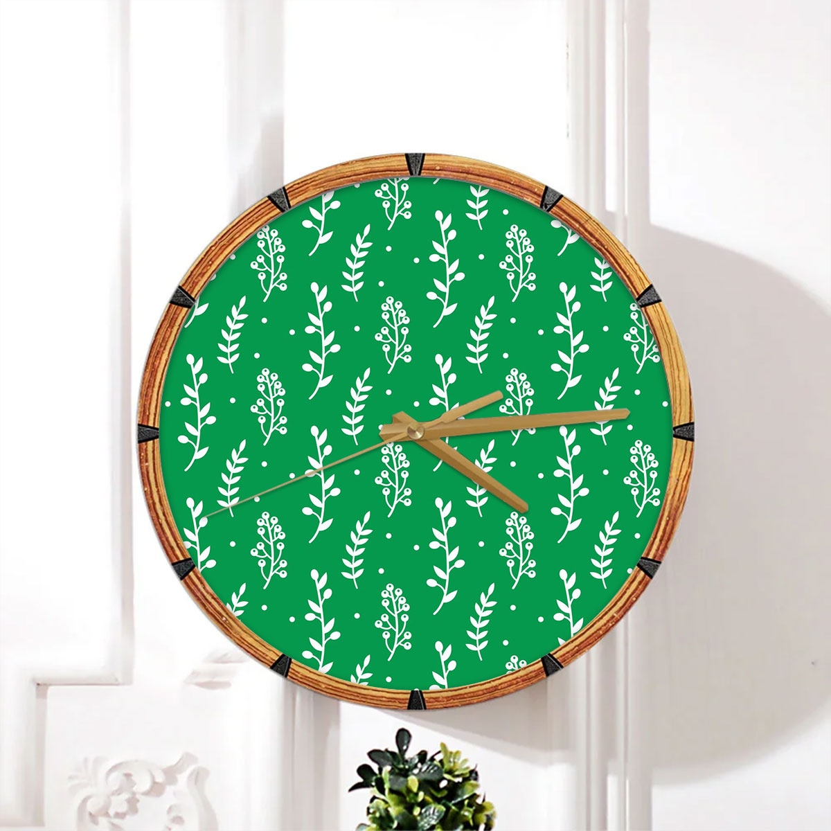Christmas Mistletoe And Leaf, Mistletoe Clipart On Green Wall Clock