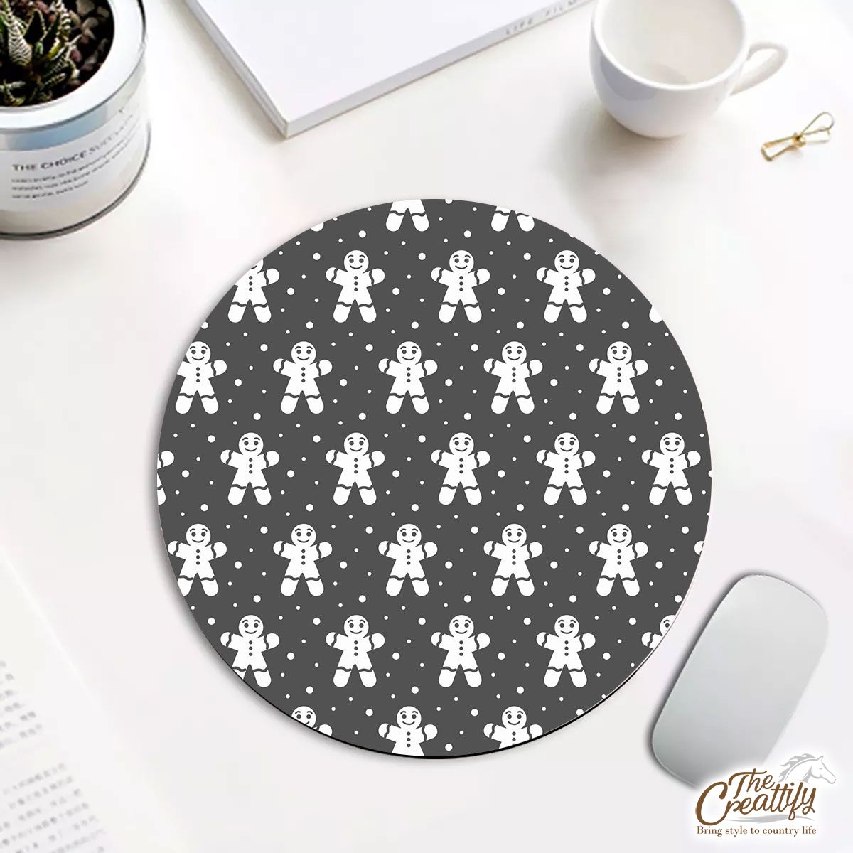 Grey And White Gingerbread Man Round Mouse Pad